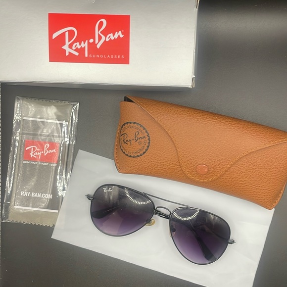 Ray Ban Aviator sunglasses black small frame main image 8